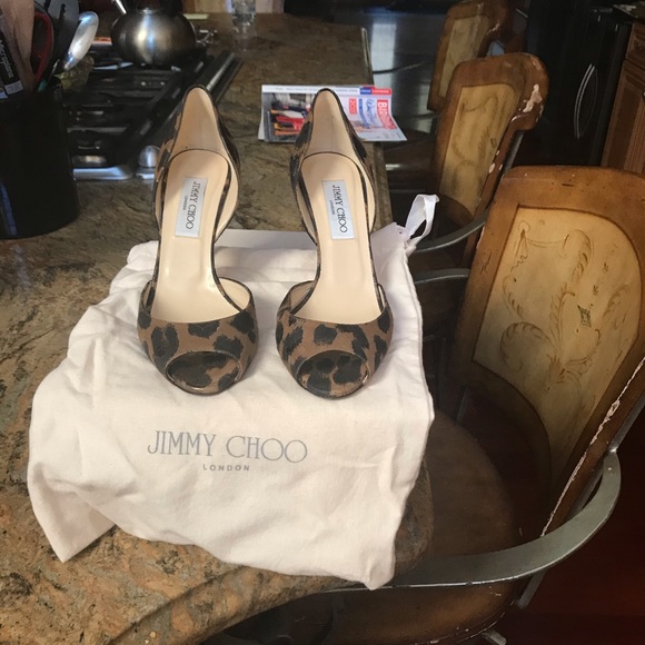 Jimmy Choo peep toe animal print heels 👠 - Picture 3 of 4